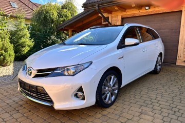 Auris 1.8 Hybryda Panorama Bezwypadkowa
