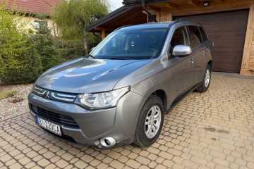 Outlander 2.3 D 150 KM zadbany pożądny wóz